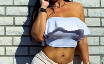 Nadine Kerastas bum short
